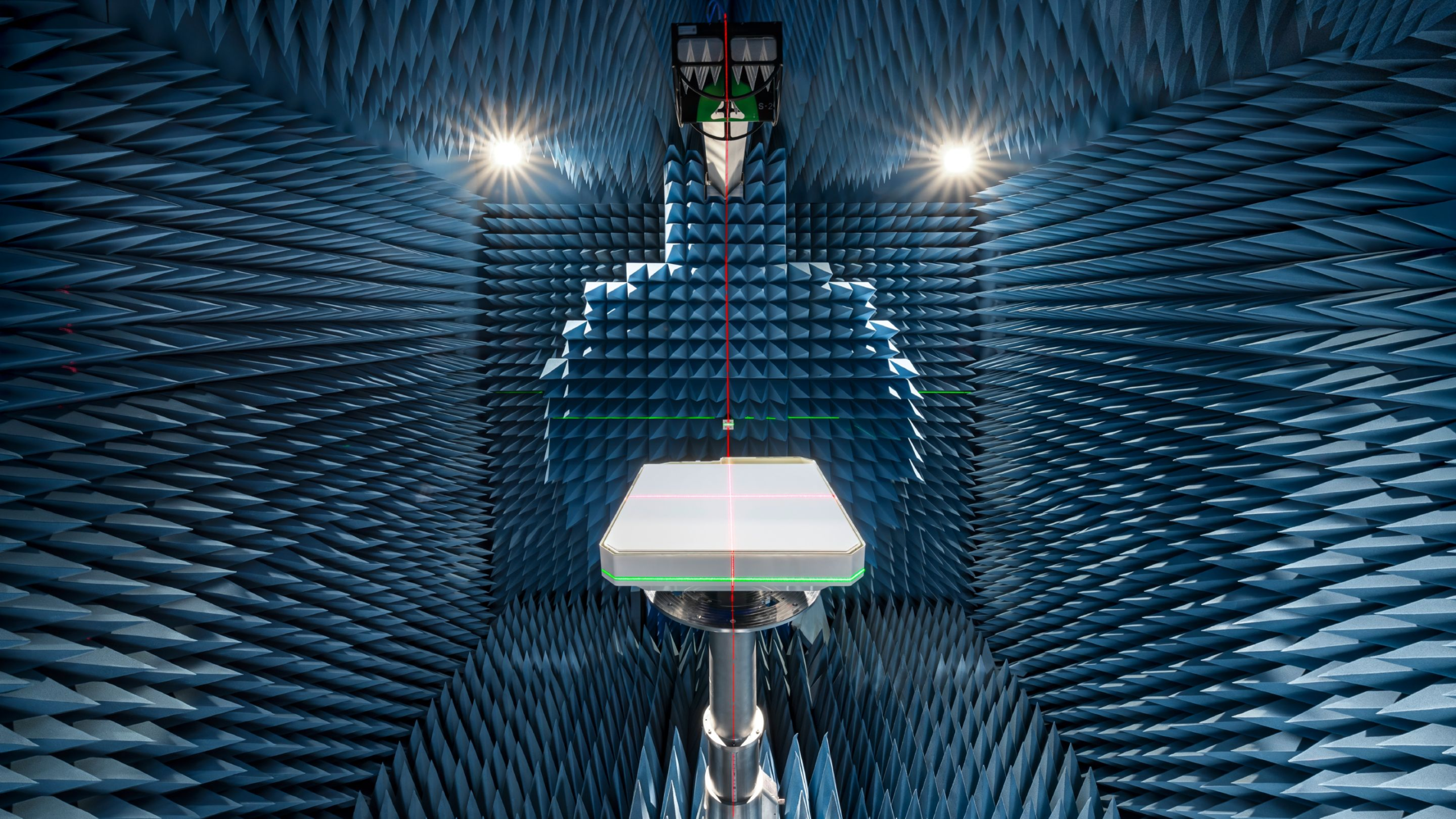 Rohde & Schwarz and Greenerwave accelerate ESA testing