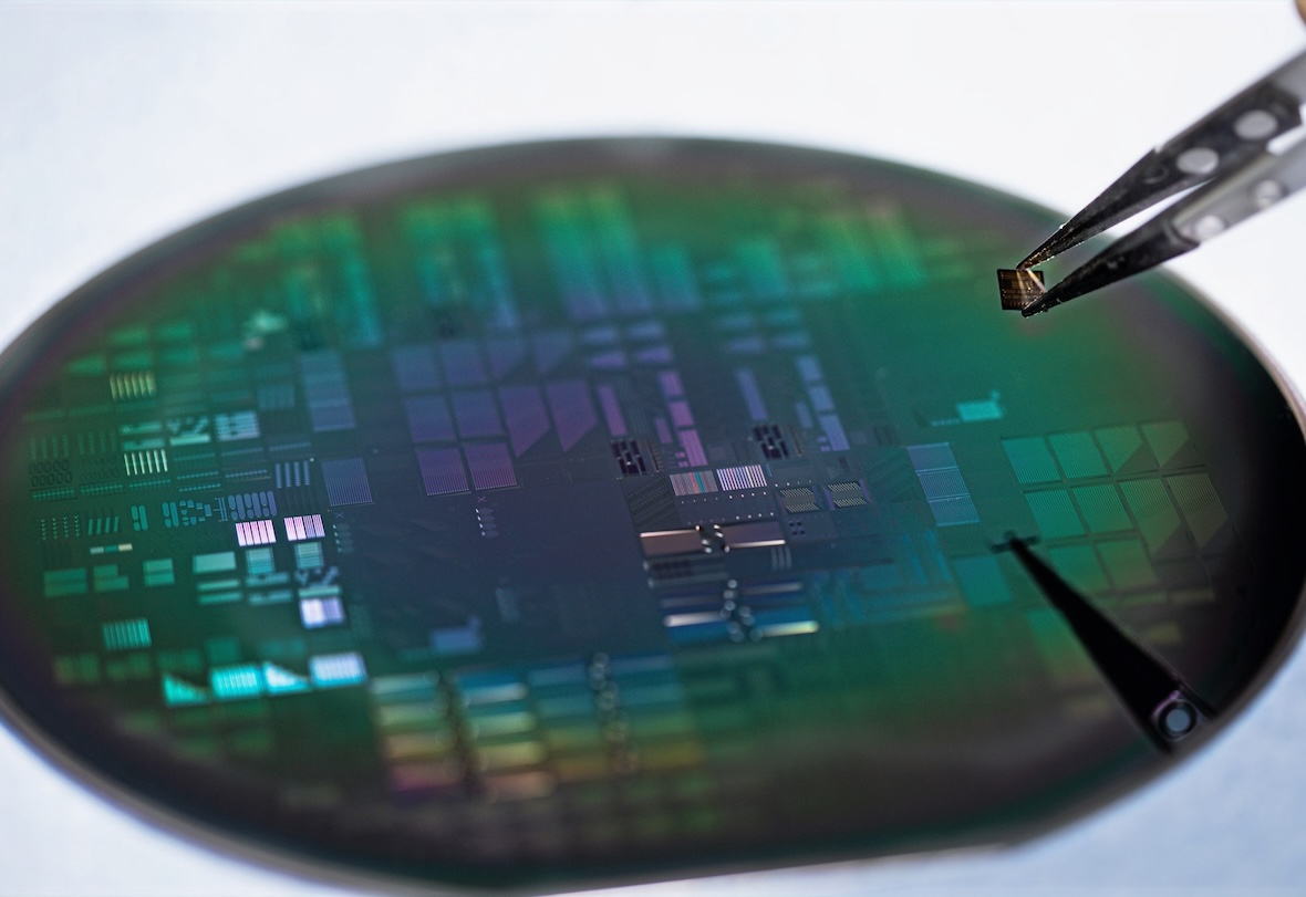 CCRAFT funding targets photonic chip production
