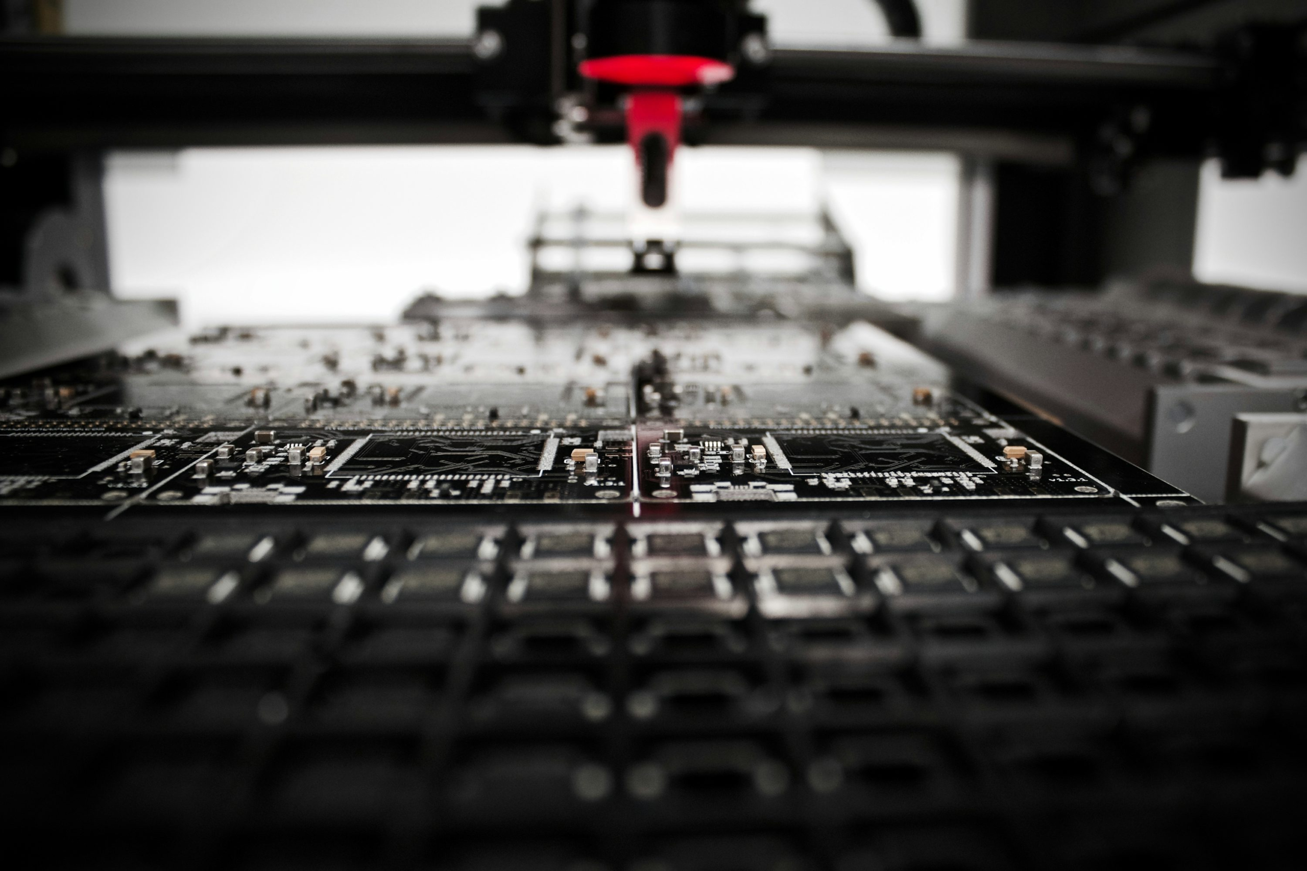 Elephantech ships DK100 for high-density AI server PCBs