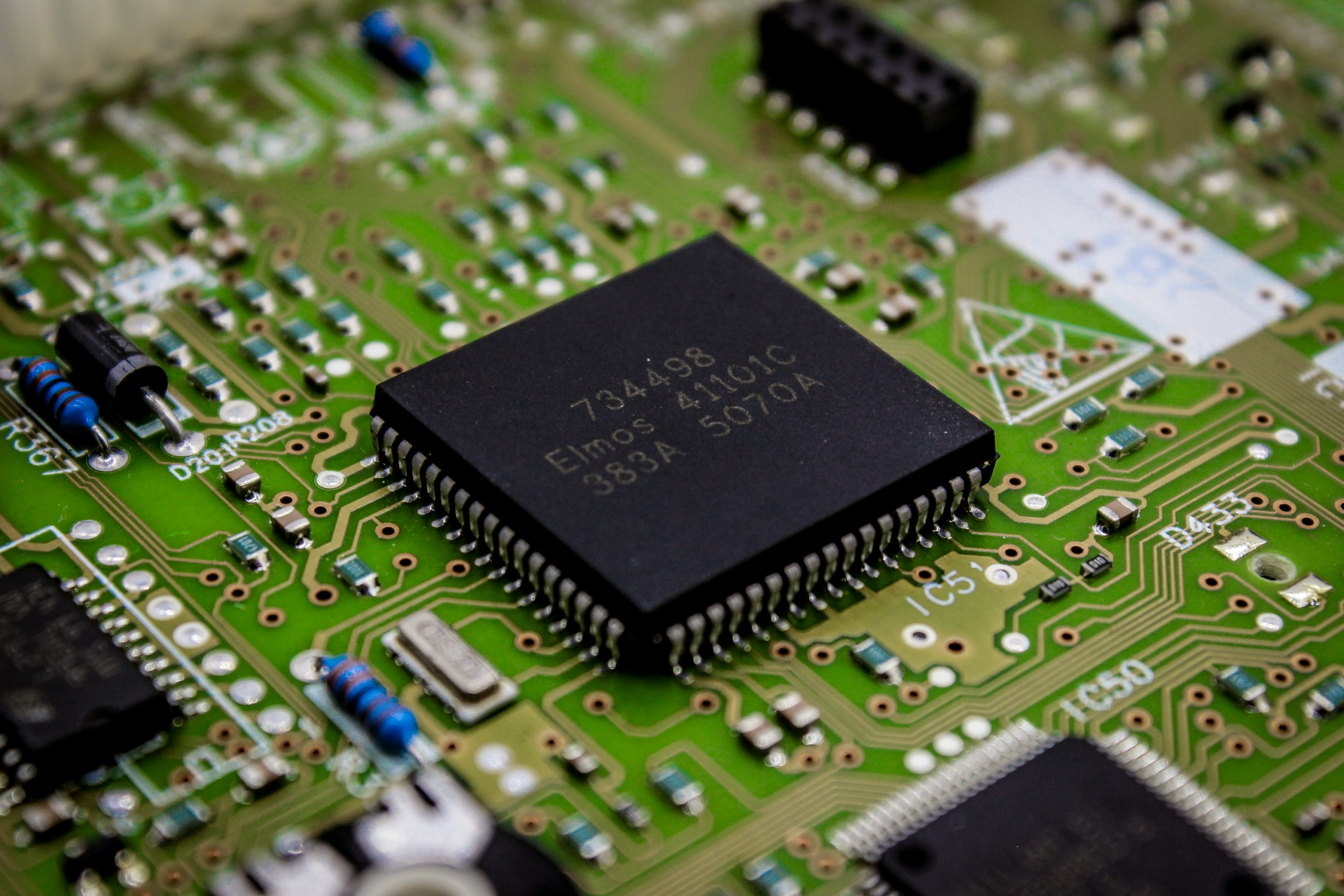 Aitech modernises VME computing with C165 rugged SBC Aitech modernises VME computing with C165 rugged SBC